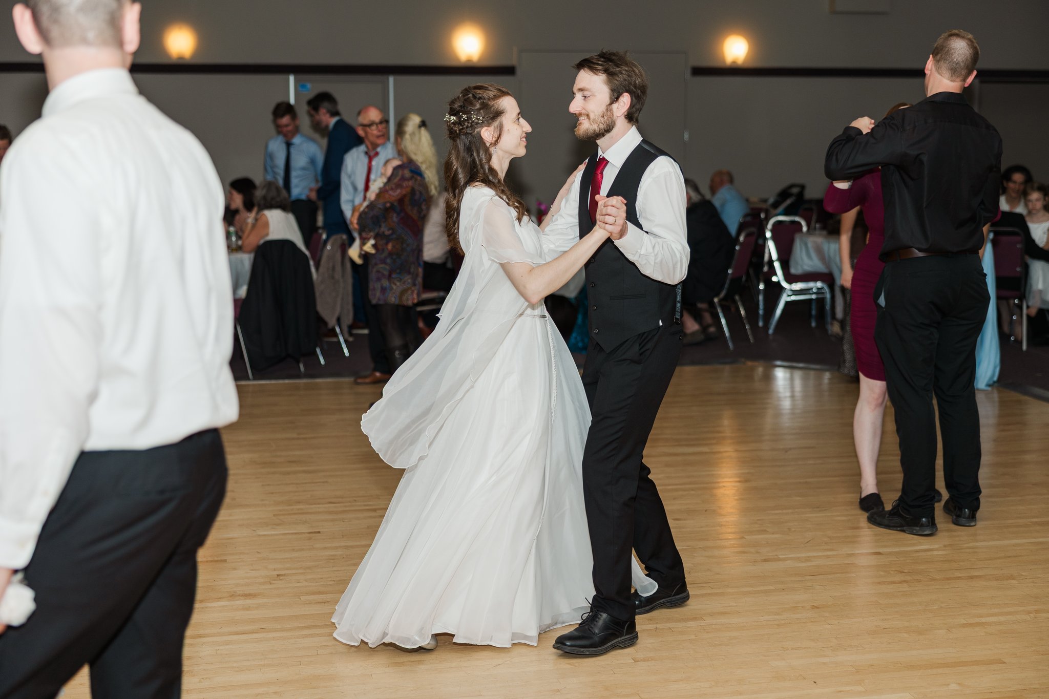 Couple dancing at Gabriella and Daniel's Carstairs Alberta wedding reception